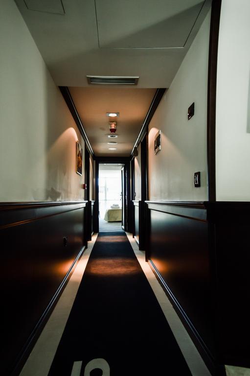 בודווה Hotel Amsterdam מראה חיצוני תמונה